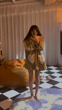 秋sir – 大奶酥胸萝莉 极品福利姬 私拍套图 [35V-173P-792MB]-1.gif