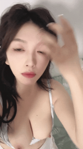 [兜兜]甜美女神! 害我今晚又打飞机 9V4.38G-1.gif