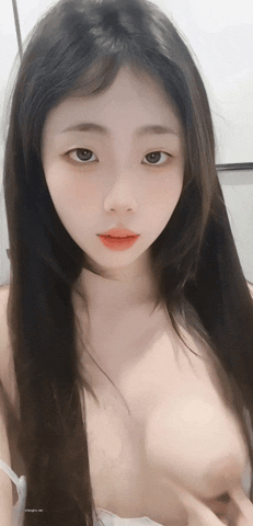 小桃@xiaotao6666@yizhitao6 –大尺度脸B同框自慰爆浆视频合集-1.gif
