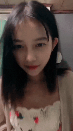 外网大神忽悠年轻小美女脱光衣服发骚自慰 各种极品美B美B小嫩妹忽悠瘸了视频福利合集 [35.2G/383V+858P/夸克]-13.gif
